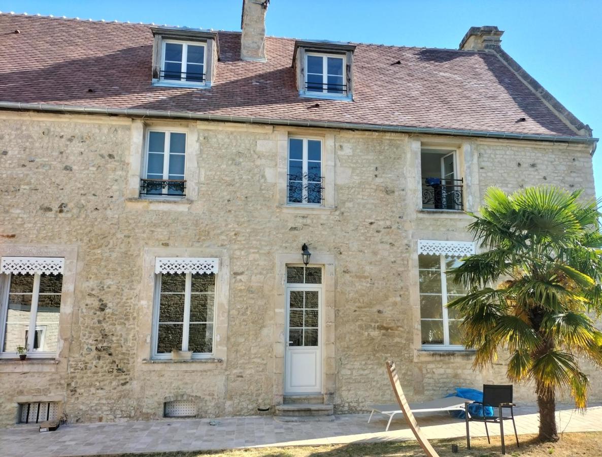 La Chambre Des Remparts Фалез Екстериор снимка